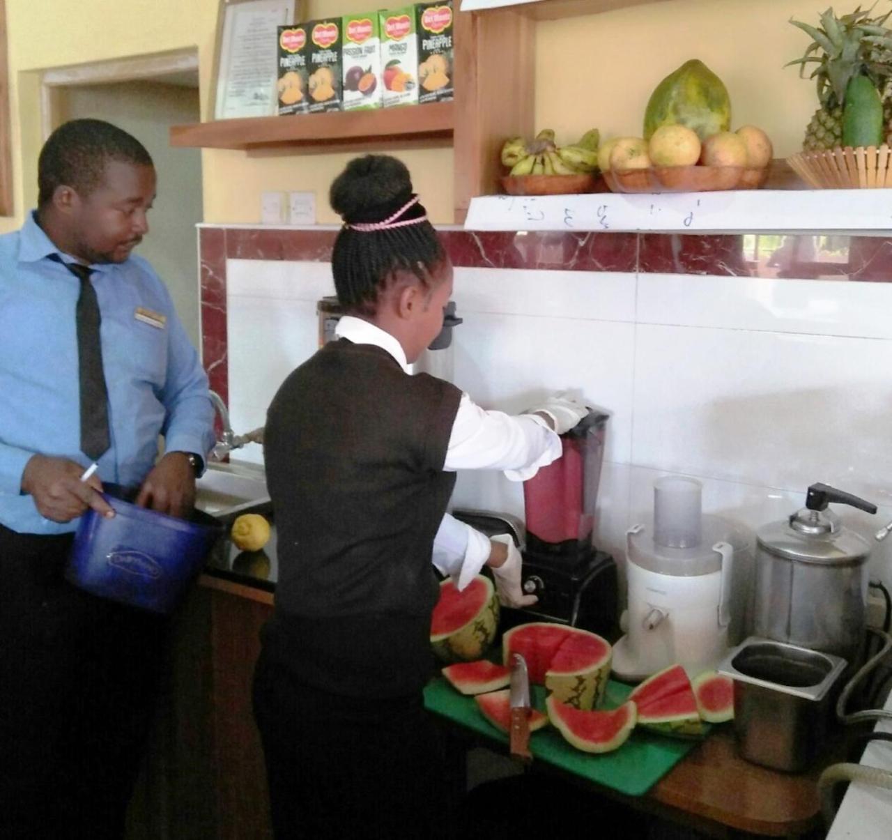 Bomen Hotel Isiolo Экстерьер фото